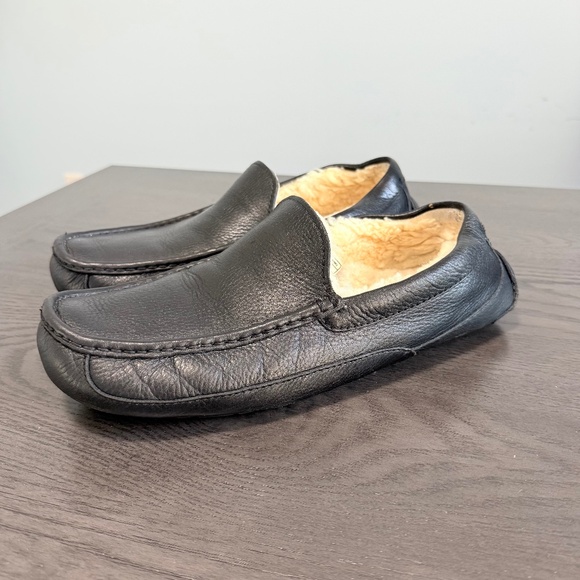UGG Men’s Ascot Loafer Slipper Size 11 Black - Picture 1 of 9